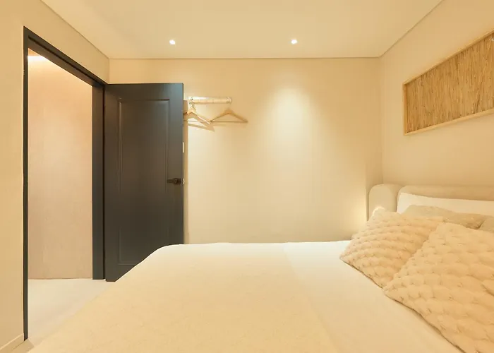 Tomi House Couette-café 4*