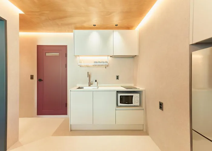 Tomi House 4*